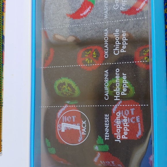 Men's Socks Fun Hot Sauce Boxed, NEW 5 Pairs - Picture 5 of 9
